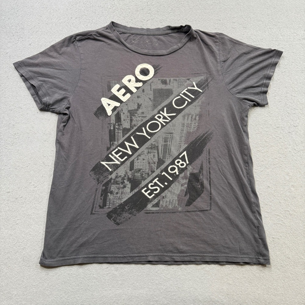 Aeropostale T-Shirt Women's Large Gray Graphic Loose Fit Short Sleeve Athleisure